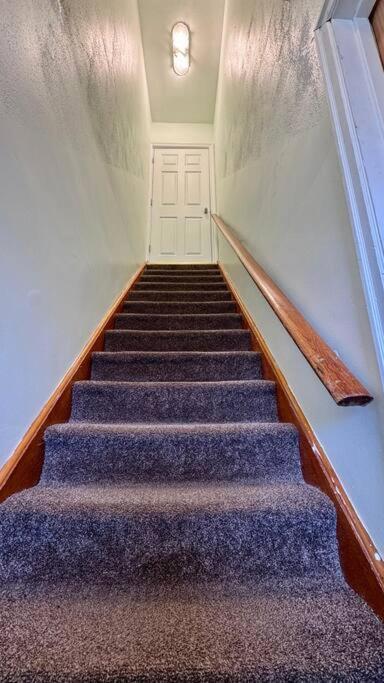 Near The Falls Two Bedroom - 5 Min Walk To Clifton * Niagara Falls